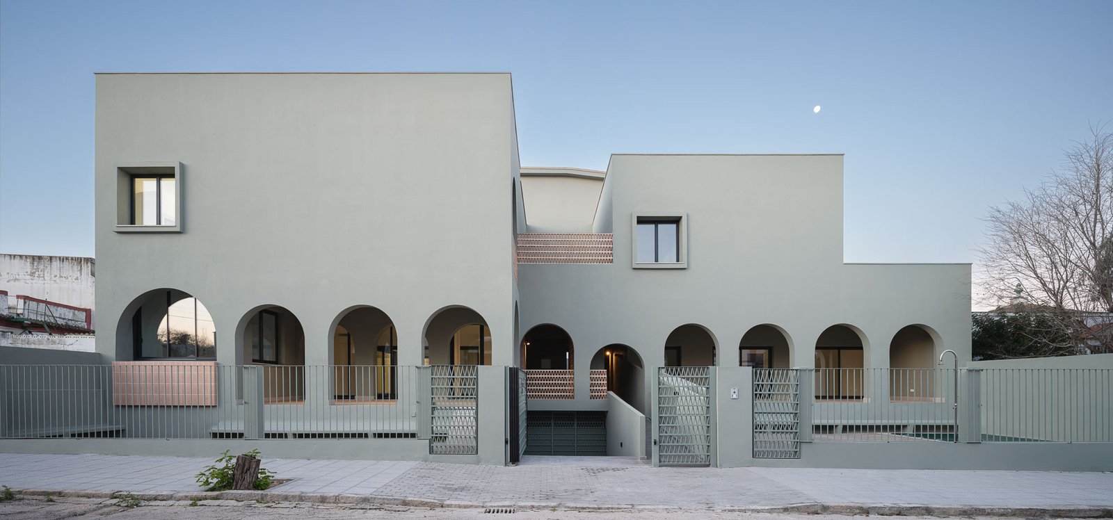 Fotografía de Cuatro viviendas en Sanlúcar de Barrameda, obra de Estudio Curtidores, realizada por Fernando Alda.